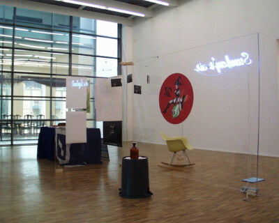 Ausstellungsansicht, ONTOM, 1998, GfZK Leipzig, Foto: Hans-Christian Schink