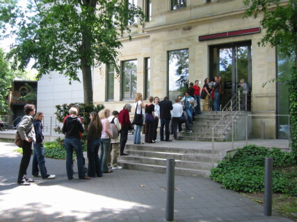 Ungleiche Platzverteilung, 2004, GfZK Leipzig, Foto: Julia Schäfer