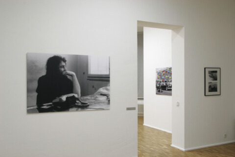 Ausstellungsansicht, Gray Zones, 2006, GfZK Leipzig, Foto: Andreas Enrico Grunert