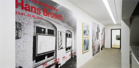 Ausstellungsansicht, Carte Blanche X: Der Freundeskreis >Hans Brosch<, 2010, GfZK Leipzig, Foto: Andreas Enrico Grunert