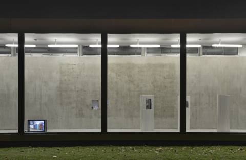 Vasarely, Go Home, 2011. Foto: Sebastian Schröder