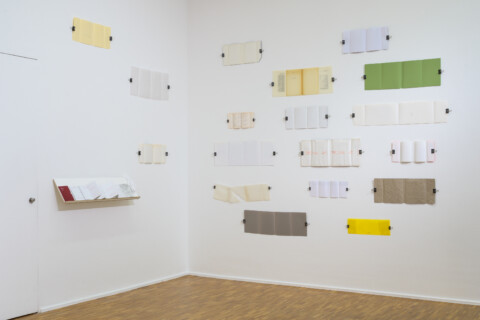 Outspoken. Voices beyond the Archive / Stimmen jenseits des Archivs, Ausstellungsansicht / exhibition view, Maarit Bau Mustonen, 6.10.24–23.3.25, Foto / photo: Alexandra Ivanciu