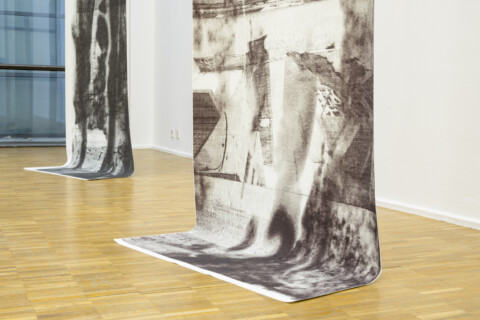 Raisan Hameed: Embers of Narratives, Ausstellungsansicht / exhibition view, 25.1.–30.3.25, Foto / photo: Alexandra Ivanciu